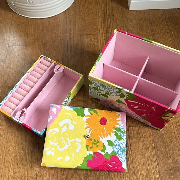 Lilly Pulitzer Jewelry Box - Picture 5 of 5
